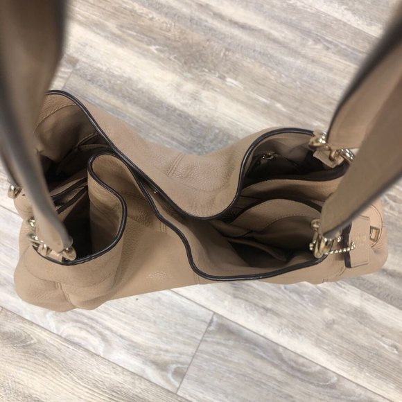 AUTHENTIC COACH LEXI SHOULDER BAG IN NUDE PEBBLED - Picture 6 of 15